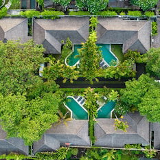 Hotel The Amala Estate cazare Seminyak