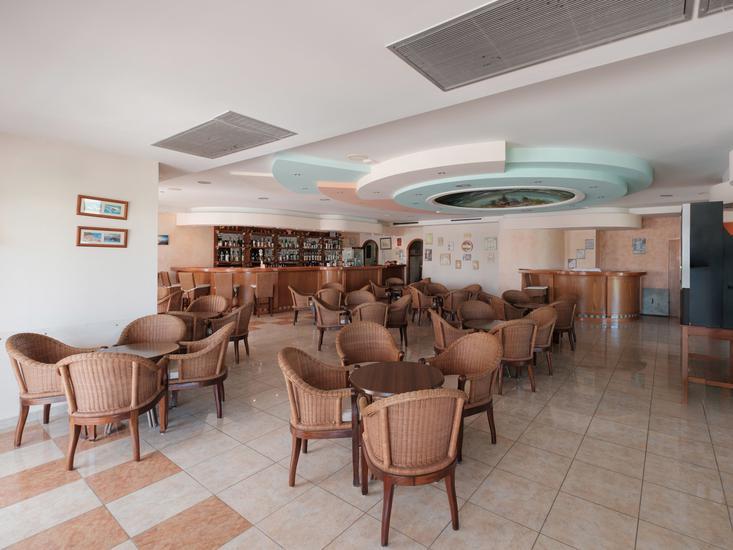 Paradise Hotel Apartments