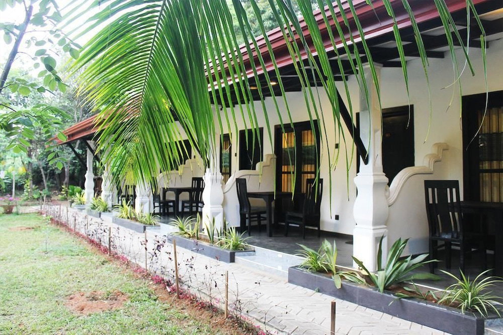 Hotel Amron Resort Sigiriya