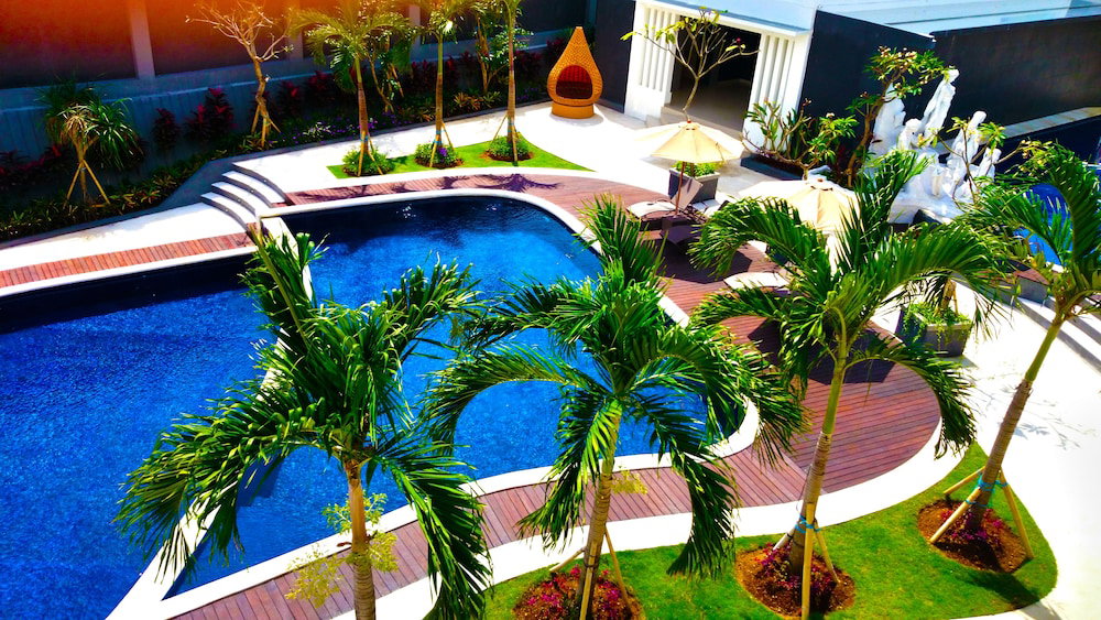 Luxotic Private Villa And Resort