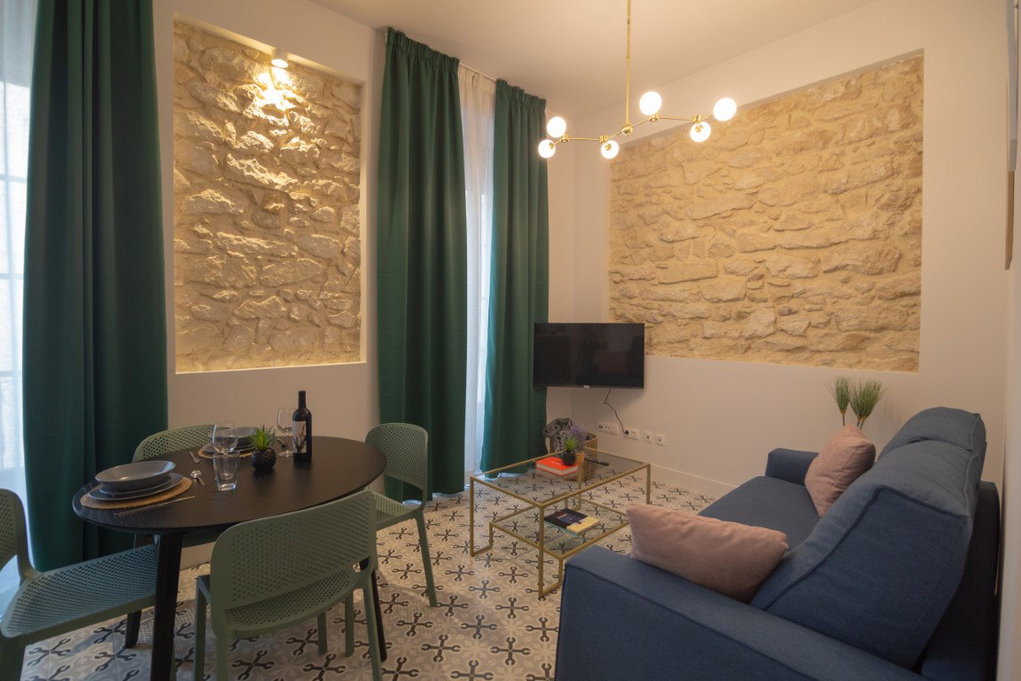 Apartamentos Teatro By Be Alicante