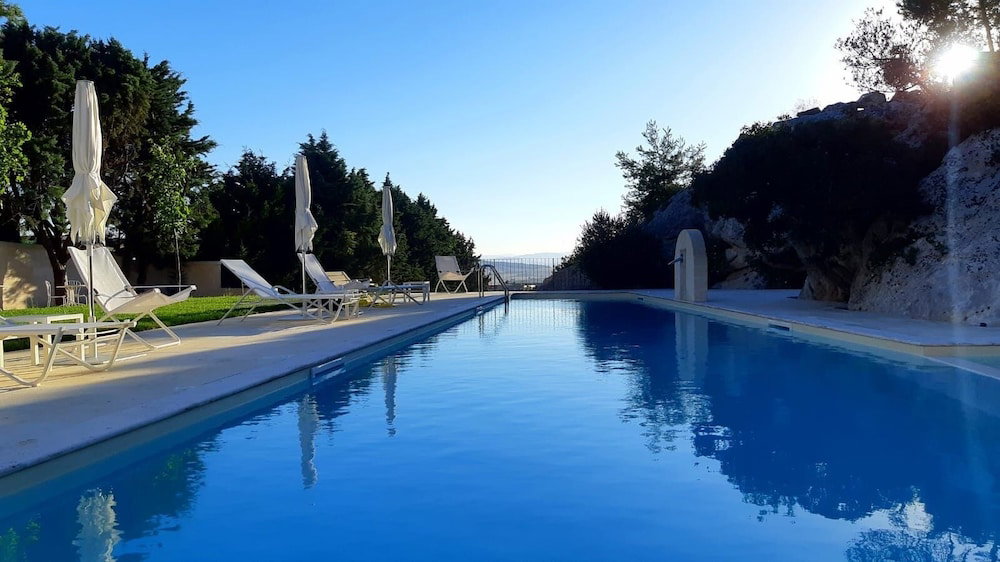 Hotel Masseria Santa Lucia