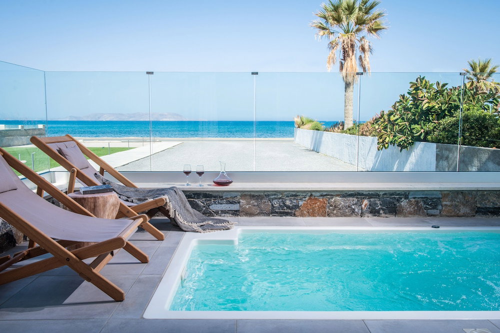 Hotel Niriides Palace