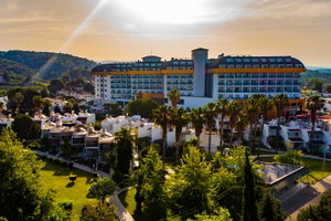 Hotel Throne Beach Resort&Spa cazare Side