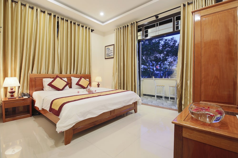 Dam Tien Hotel