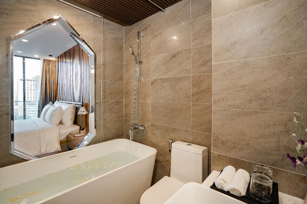 Haian Riverfront Hotel Da Nang