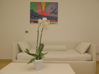 Hotel Mondo Suites