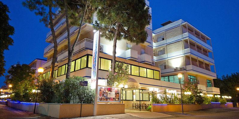 Hotel Color Metropolitan Family Hotel