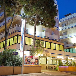 Hotel Color Metropolitan Family Hotel cazare Cesenatico