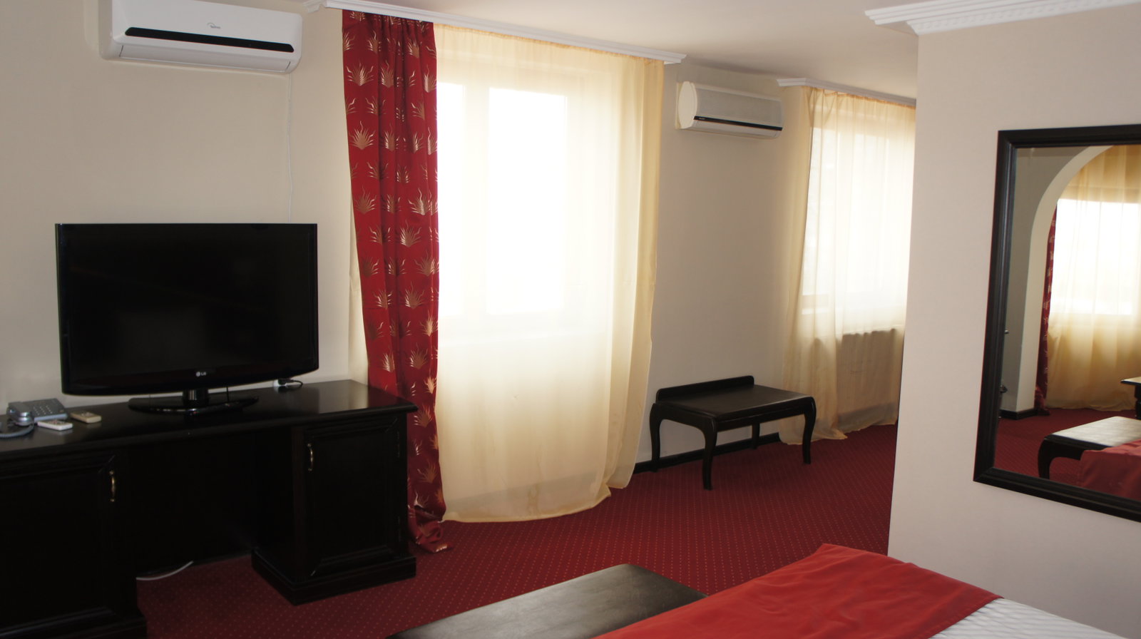 Hotel President