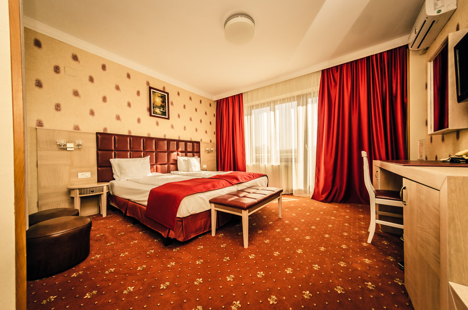 Hotel President