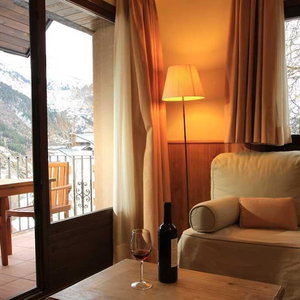 Hotel Aparthotel Sarrato cazare Sallent de Gallego