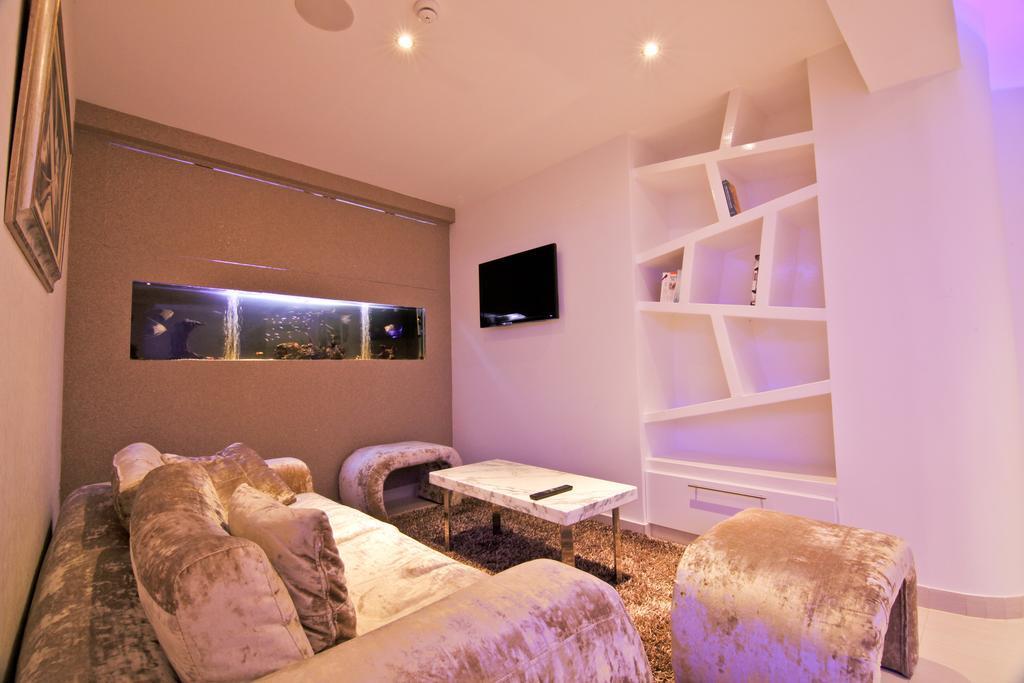 dal travel Achilleos City Hotel