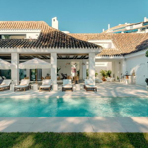 Hotel Anfitrion Marbella Villas & Suites cazare Marbella