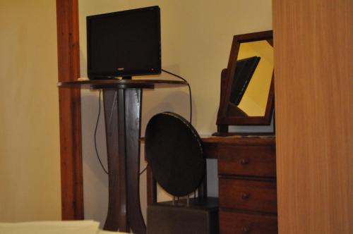 Tuck Inn