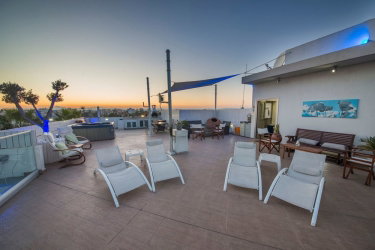dal travel Mesogios House Suites