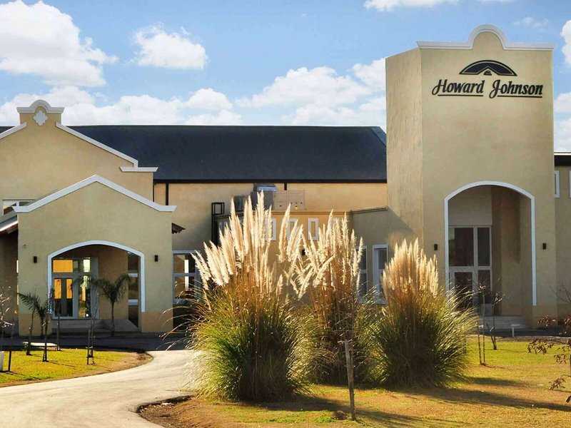 Hotel Howard Johnson By Wyndham Pergamino