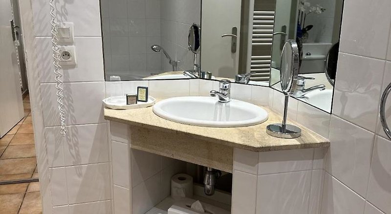 Hotel La Bastide Saint Martin