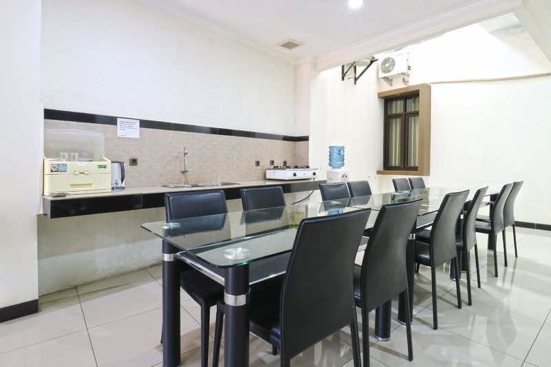 Hotel Saloka Guesthouse