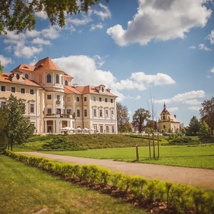 Hotel Chateau Hotel Liblice cazare Bysice