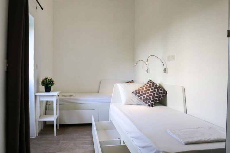 Hotel Follow The Sun Boutique Hostel