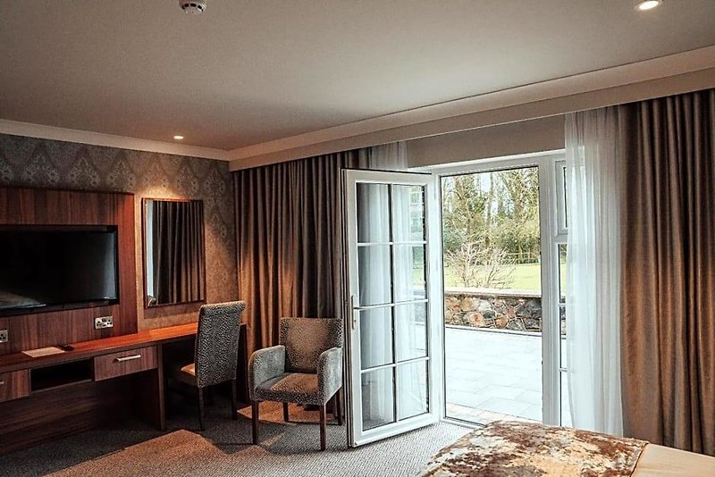 Hotel Dunadry Hotel And Gardens