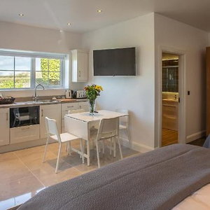 Hotel Glendaloch cazare Crumlin