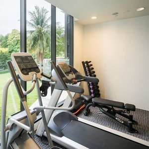 Sejur Momentus Serviced Residences Novena vacanta Singapore