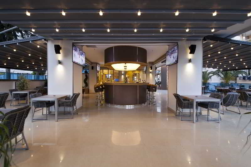 Aurasia Deluxe Hotel