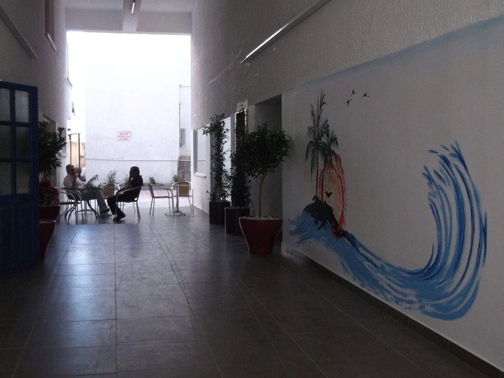 dal travel Larnaca Bay Suites
