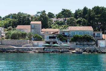Hotel Apartments Nikolina