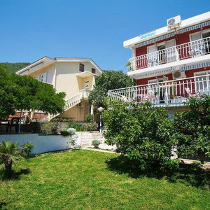 Hotel Apartmani Marina Kopitovic cazare Petrovac na Moru
