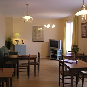 Hotel Hôtel Le Lyon Vert cazare Commentry