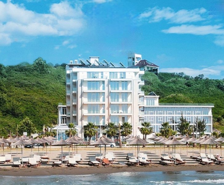 Hotel Lotus Beach Resort