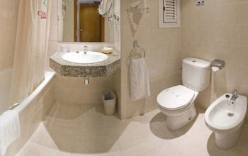 Hotel Oasis Park Junior Suites