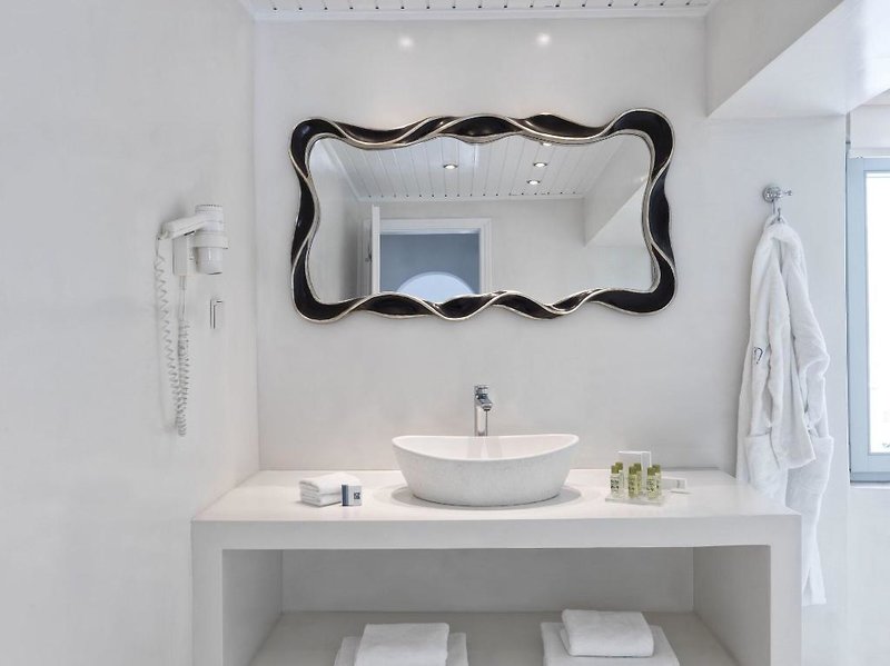 Lilium Hotel Santorini