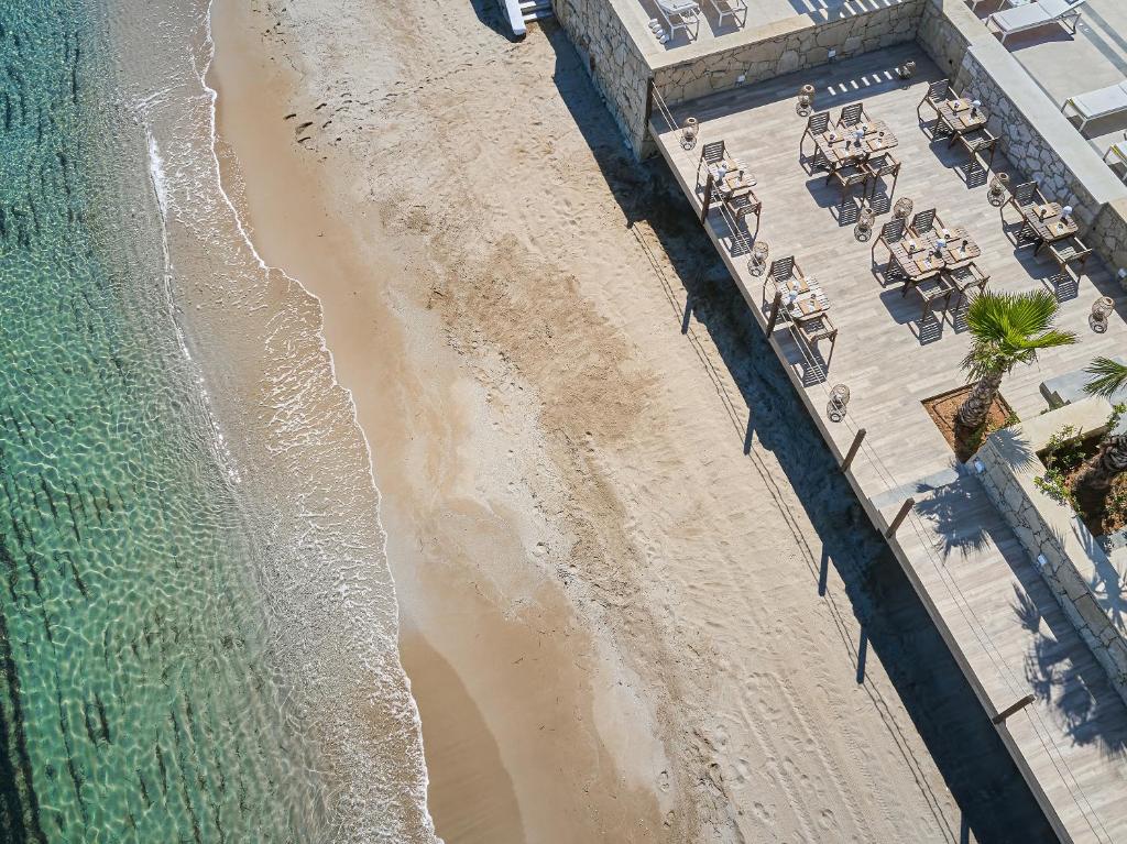 Grecotel Luxme White Palace