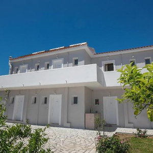 Hotel Sea View Studios cazare Svoronata