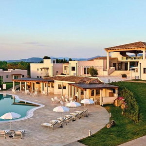 Hotel Grande Baia Resort & Spa cazare San Teodoro