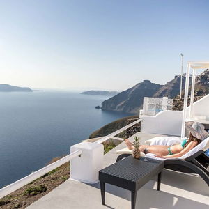 Hotel Asma Suites cazare Fira