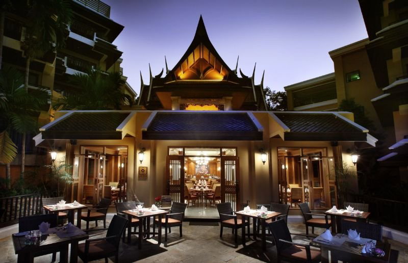 Amari Vogue Resort