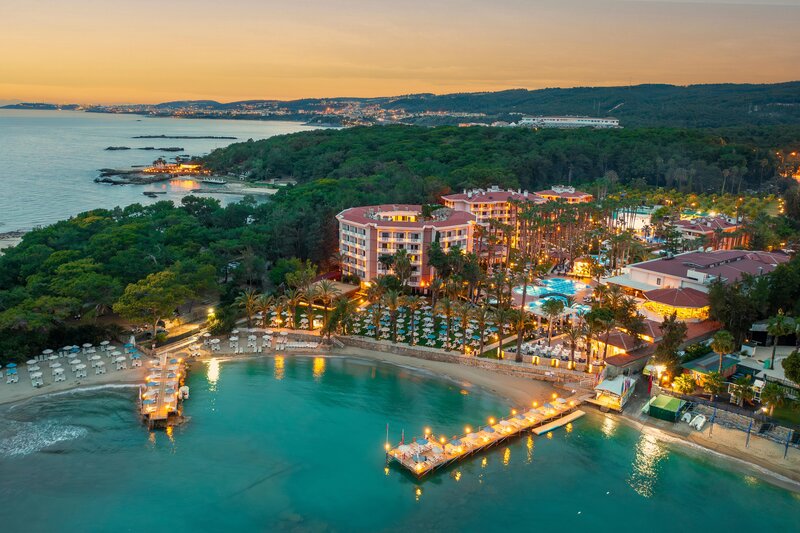 Hotel Utopia Resort & Residence