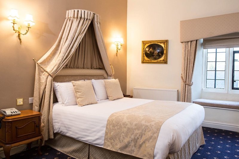 The Priory Hotel & Restaurant
