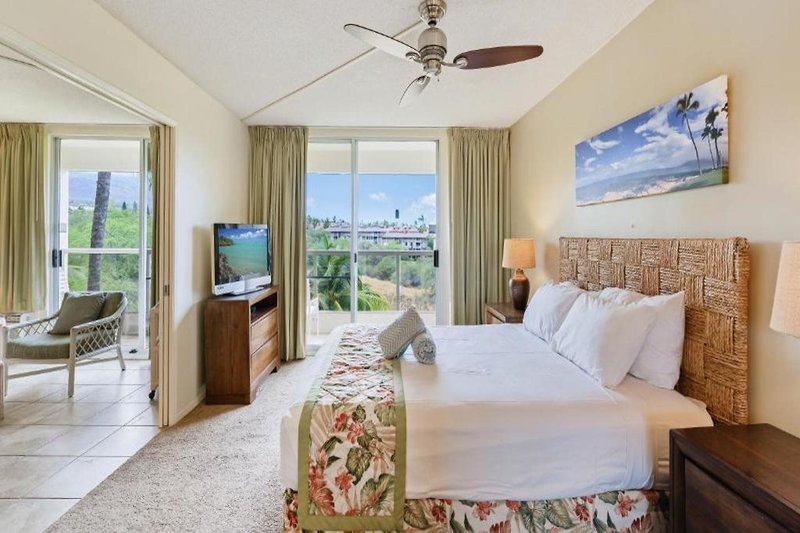 Maui Banyan By Castle Resorts & Hotels