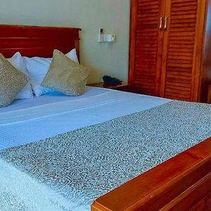 Hotel Rest House Kesbewa cazare Sri Lanka