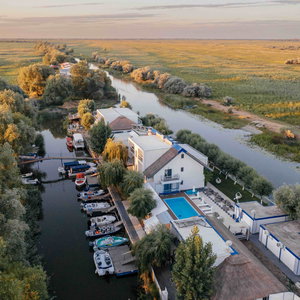Hotel Wpo Wild Pike Oasis Resort cazare Sulina