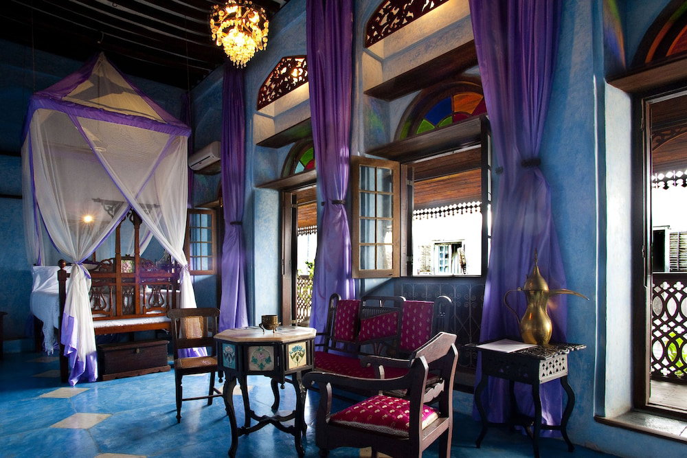 Hotel Emerson Spice