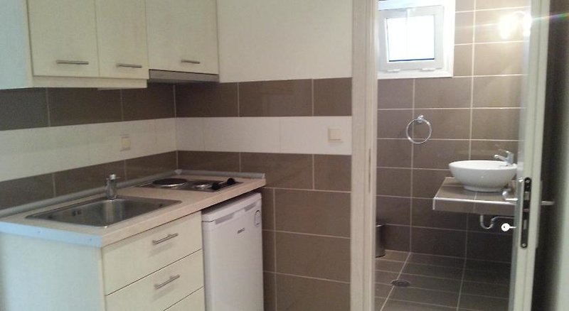 Rania Studios Apartments