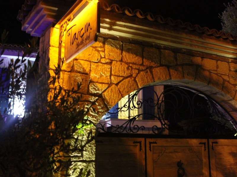 Hotel Tarçin Alaçati Otel