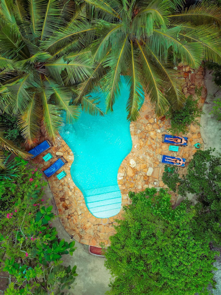 Hotel Demani Lodge